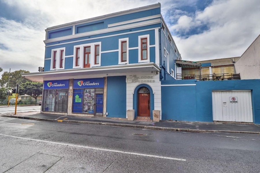 1 Bedroom Property for Sale in Woodstock Western Cape